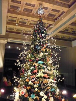 Origami Christmas Tree at the Museum of Natural History